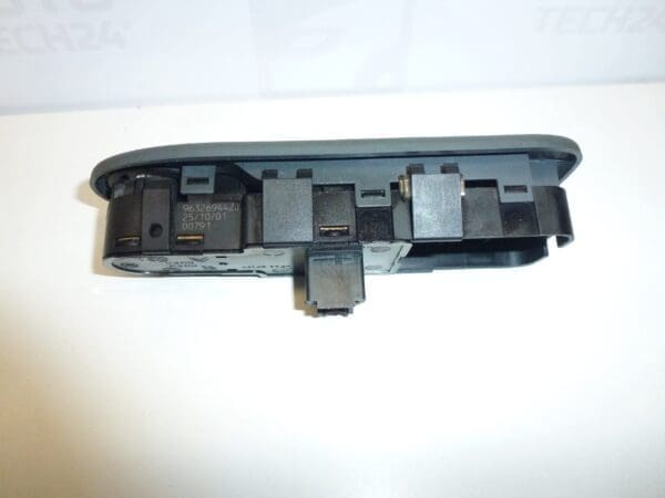 Commande Des Vitres Et Des Rétroviseurs Pour Citroën C5 96326944ZJ 6554Z5 – Image 2