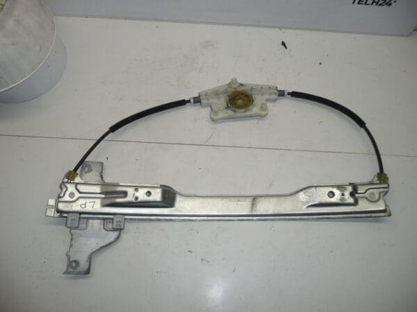 Mécanisme De Lève-Vitre Avant Gauche Pour Citroën C4 5 Portes Référence 9221V1 – Image 2