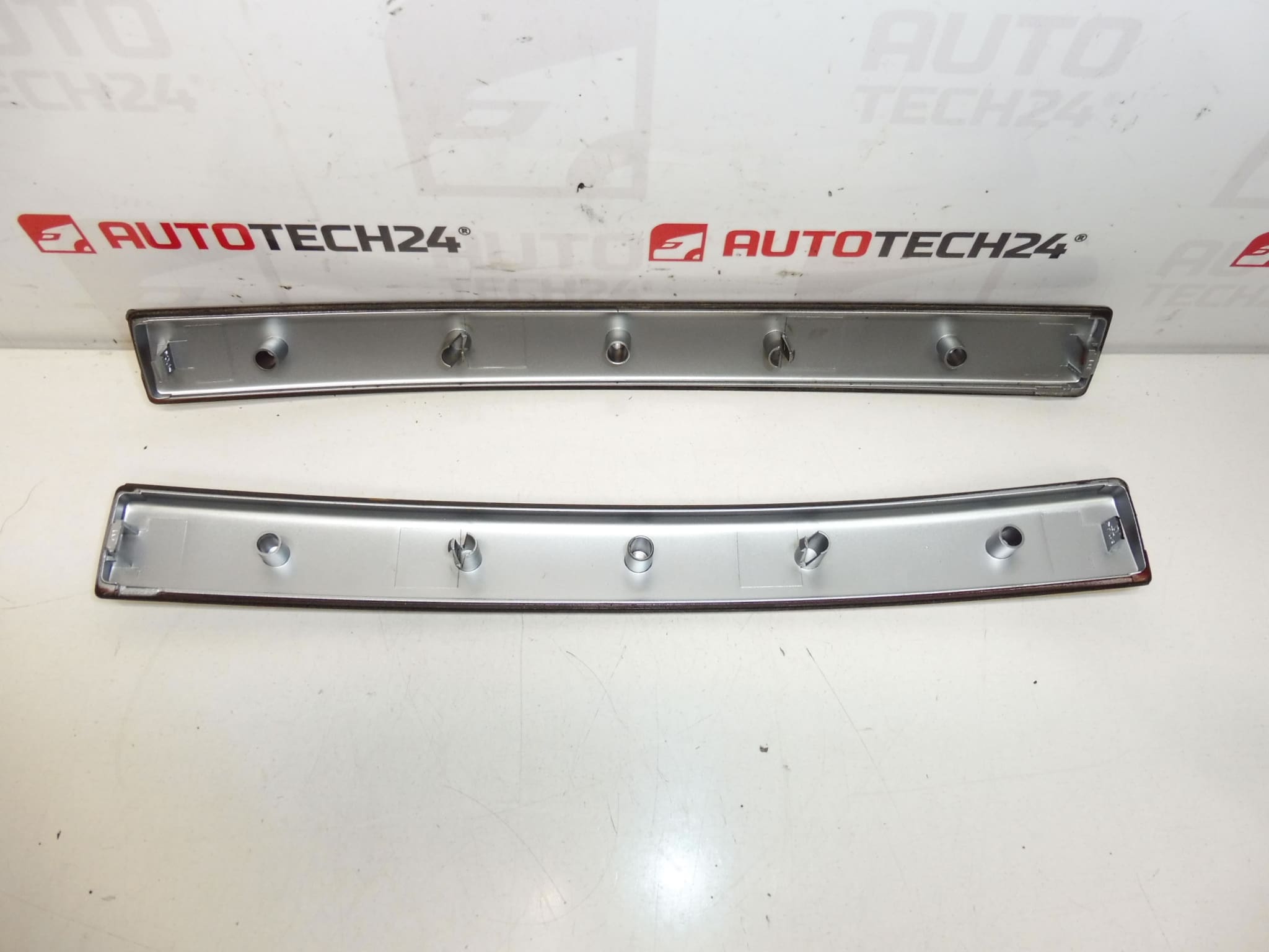 Ensemble de poignées de porte d'occasion pour Citroën C2 couleur ambre 9319T9 9320T2 – Image 2