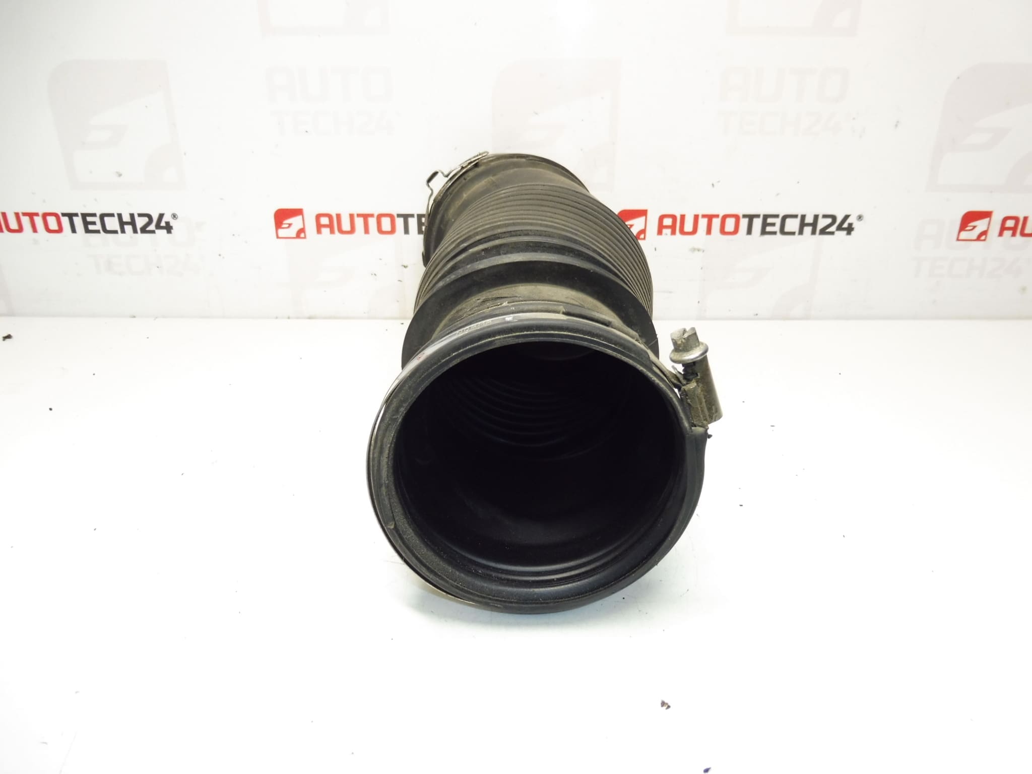 Raccord d'admission d'air pour Citroën C8 / Peugeot 807 2.2 HDi 1434A7 – Image 2