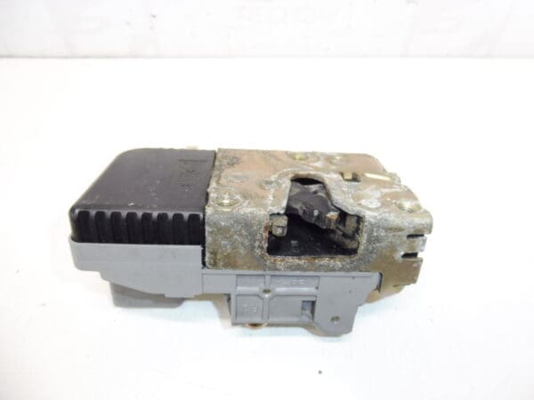 Serrure Électrique de Porte Avant Droite Citroën C5 I et II 9136J9 – Image 2