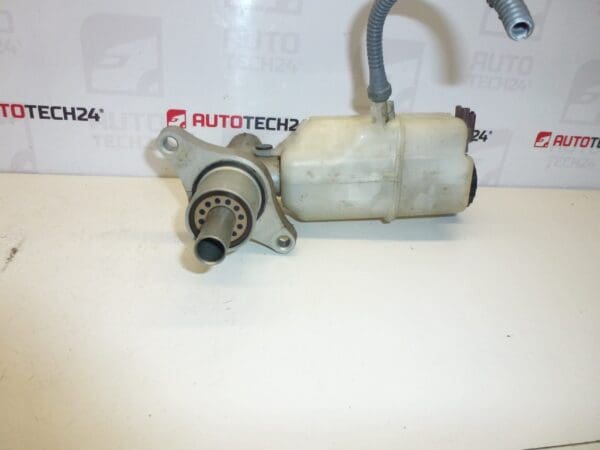 Maître cylindre de frein avec réservoir Citroën C5 X7 Peugeot 407 9646980980 4601Y7 4635F7