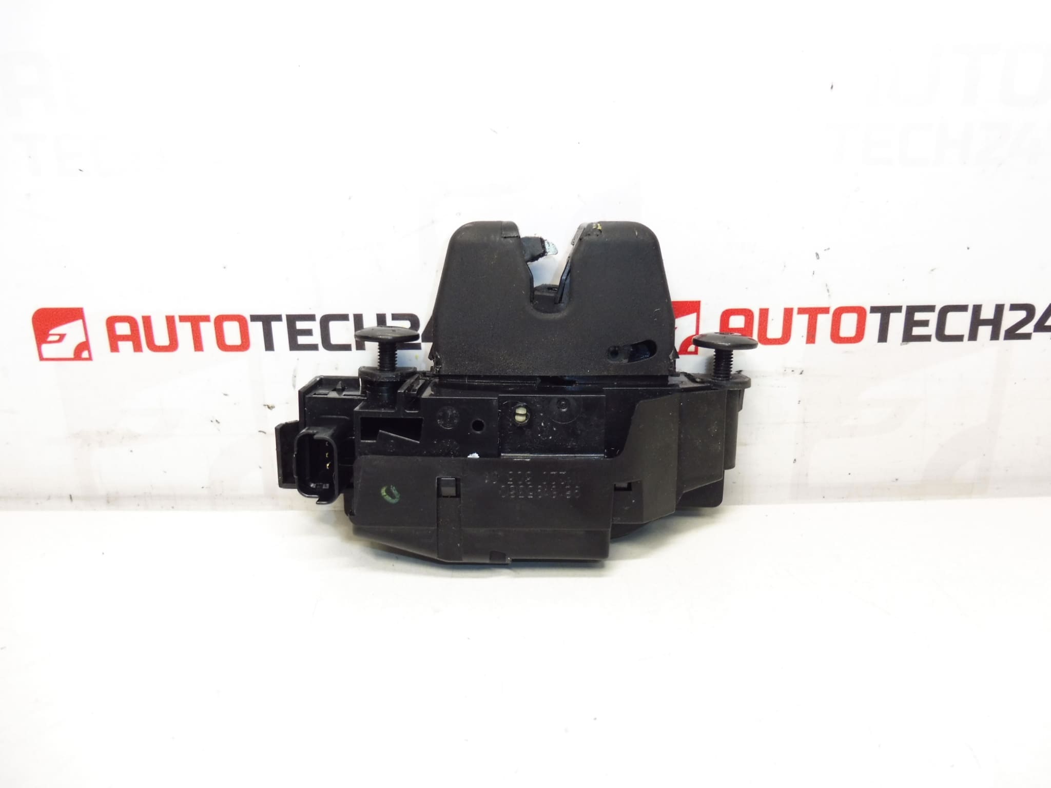 Serrure de hayon Citroën Peugeot 9816195380